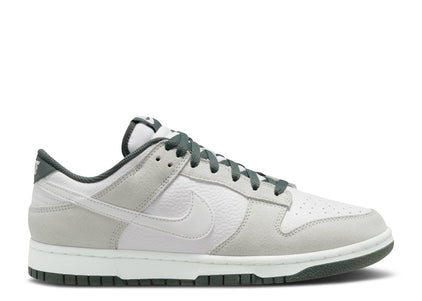 NIKE DUNK LOW SE 'PHOTON DUST VINTAGE GREEN'