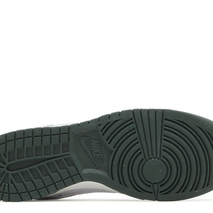 NIKE DUNK LOW SE 'PHOTON DUST VINTAGE GREEN'