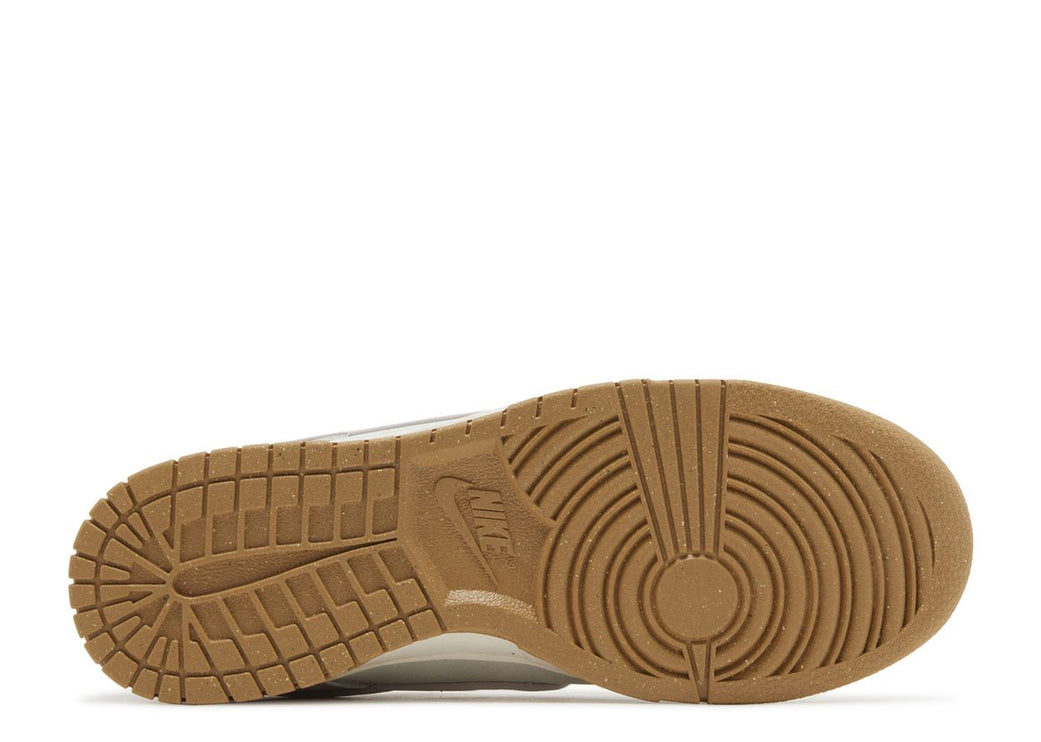 NIKE WMNS DUNK LOW PREMIUM NEXT NATURE 'PLATINUM VIOLET GUM'
