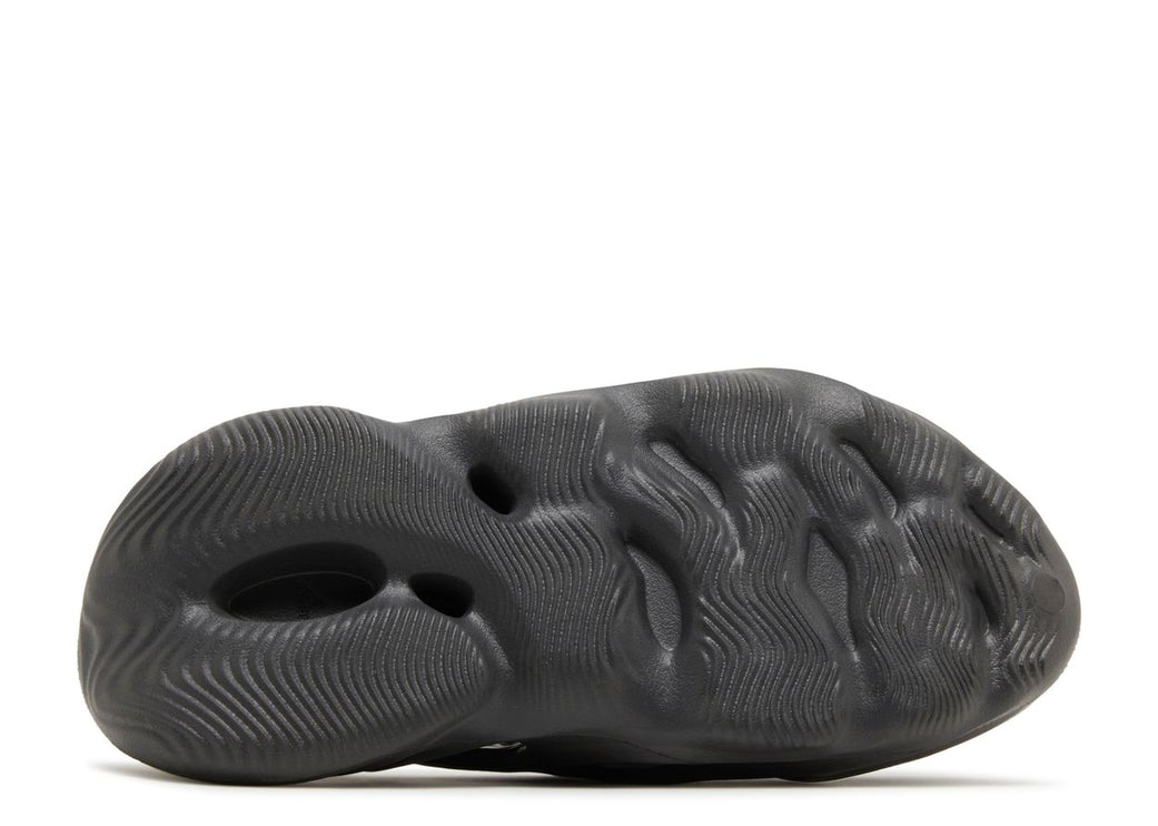 ADIDAS YEEZY FOAM RUNNER 'ONYX'