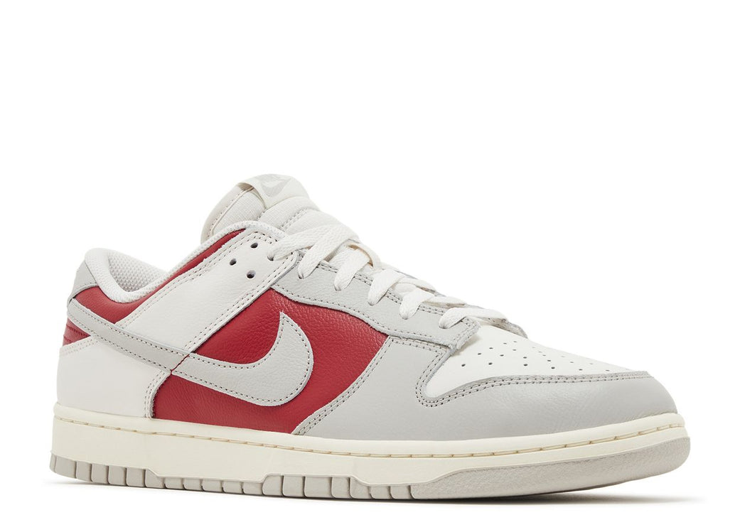 DUNK LOW 'IVORY ULTRAMAN'